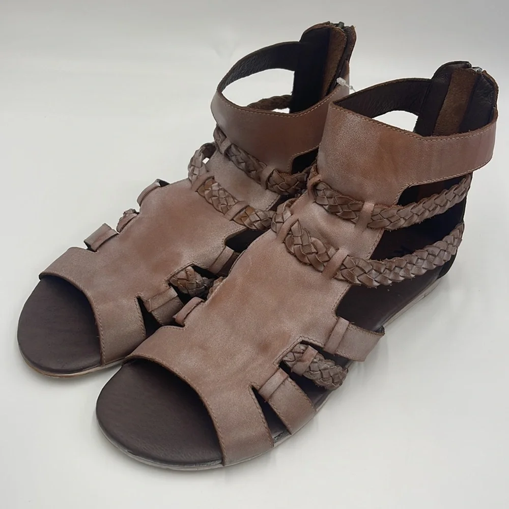 BRAND NEW ROAN Cognac Gladiator Sandals. US Size 10. - Picture 6 of 6